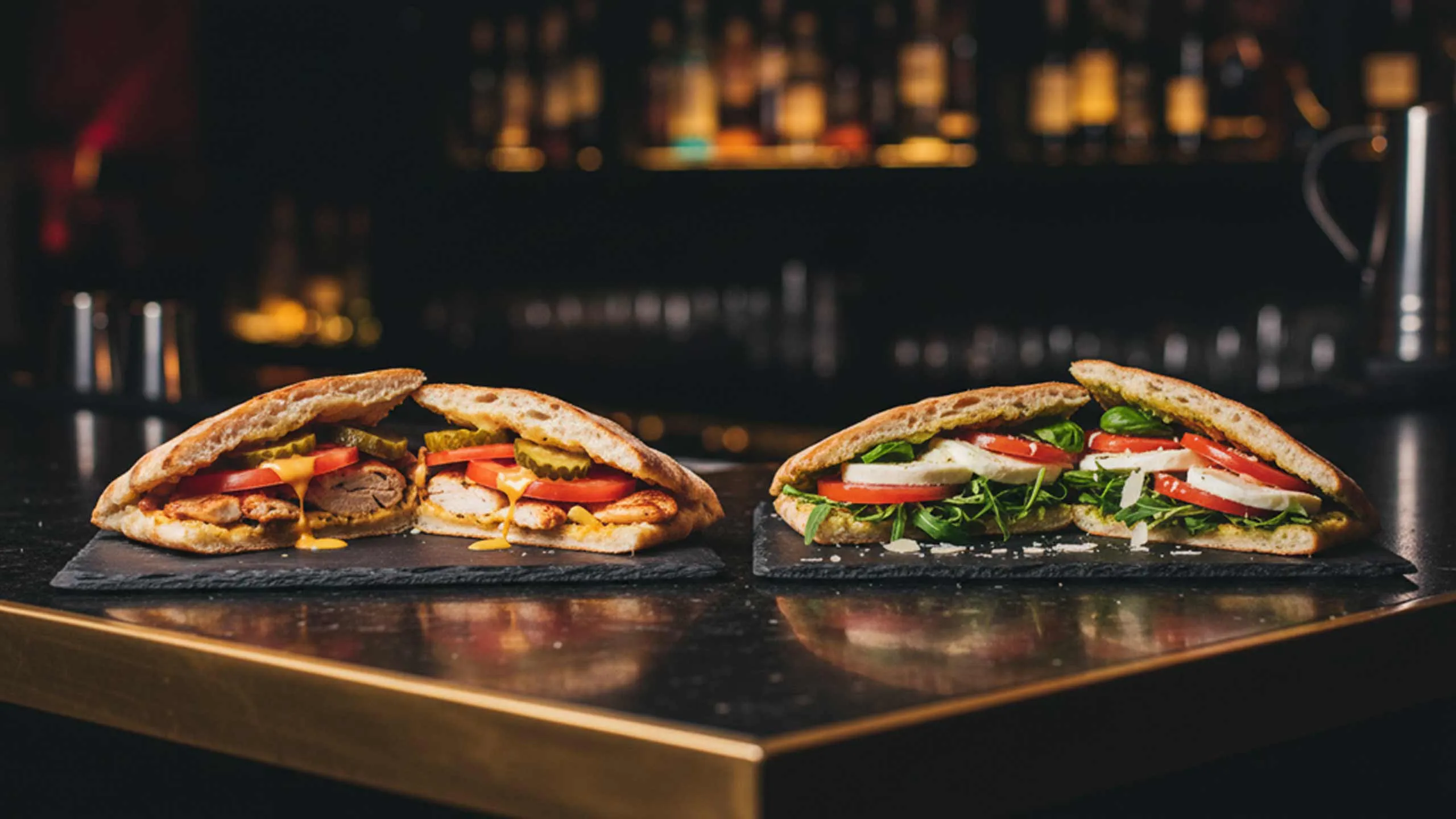 Vitos-Bar-Friedrichshafen-Cocktailbar-Aperobar-Weinbar-Paninibar-Header-Pizzasandwich Vitos-Bar-Friedrichshafen-Cocktailbar-Aperobar-Weinbar-Paninibar-Header-Pizzasandwich